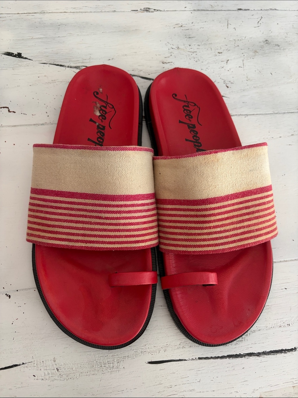 Free people red canvas striped leather toe ring saylor sandals 39/8.5-9US rare